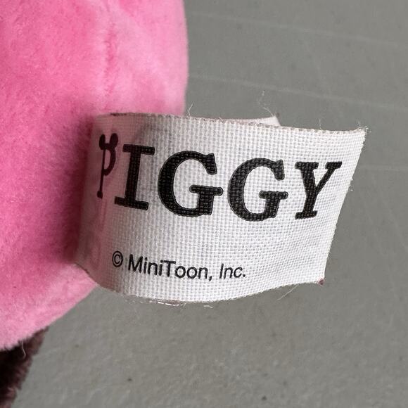 Piggy Georgy Plush 2021 Minitoon Original Toy Stuffed Pig Soft Pink Red Eye - Picture 6 of 7